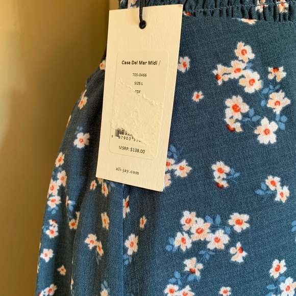 Ali & Jay Smocked Floral Midi Dress blue size Large - Picture 8 of 15